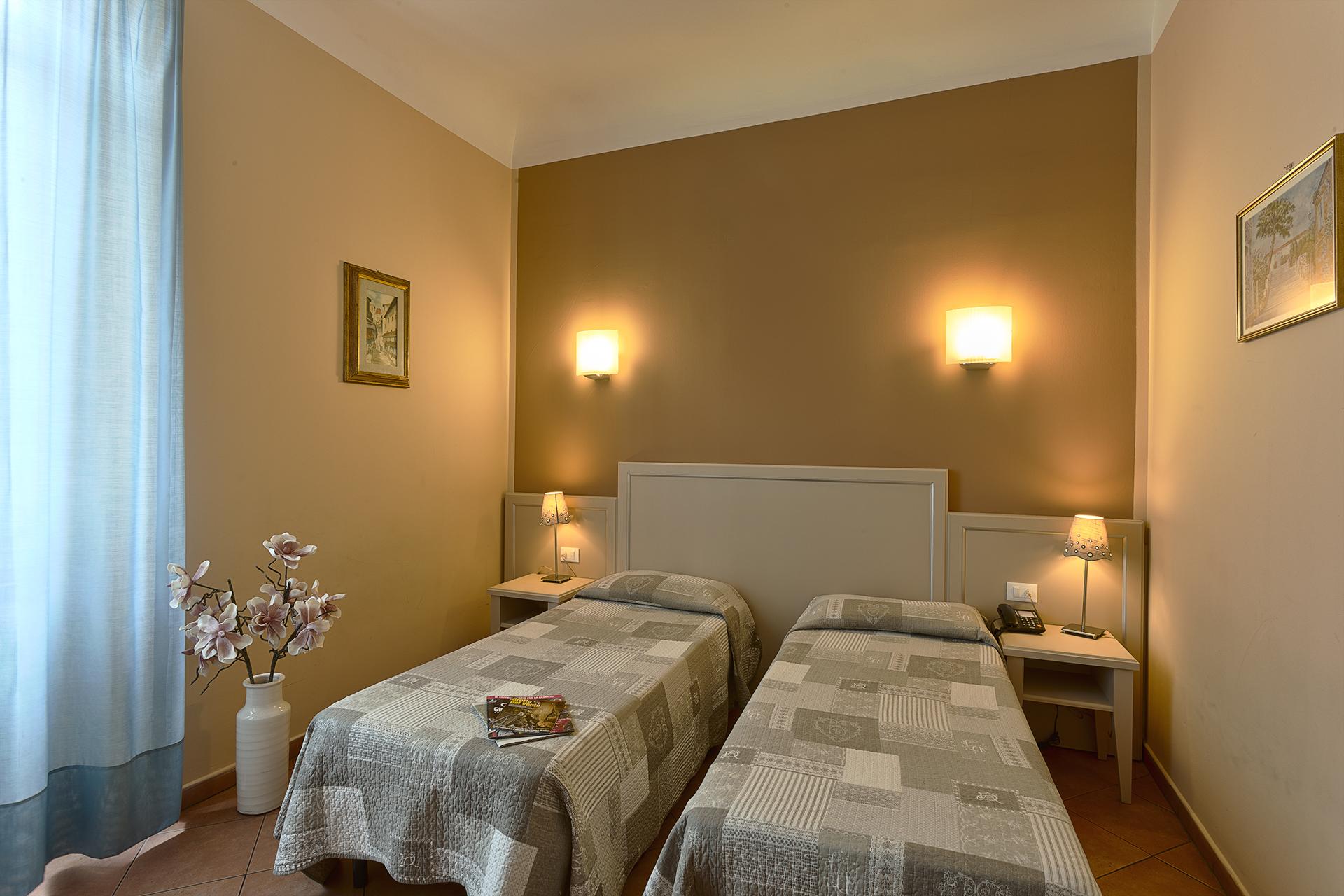 Hotel Eden Firenze Bagian luar foto